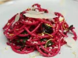 Spaghetti rouge with plantain