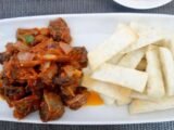 Yam with gizzard sauce